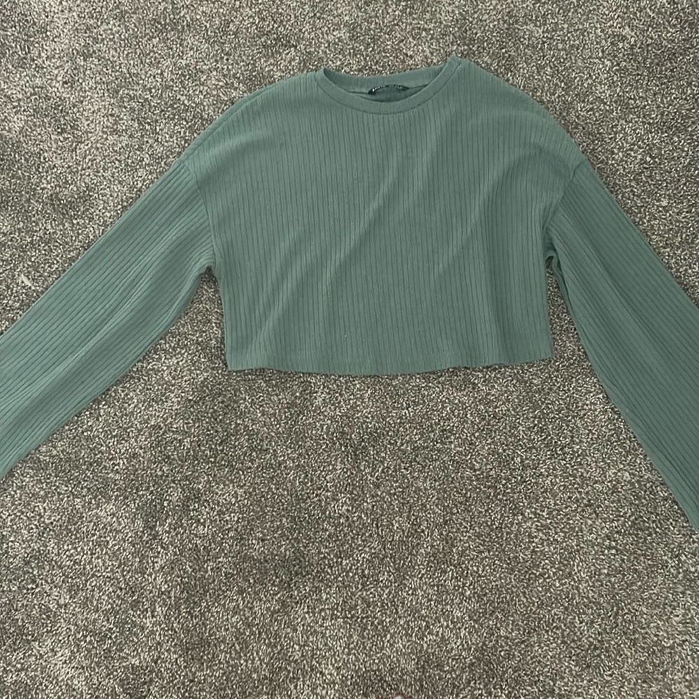 Green long sleeved SHEIN top